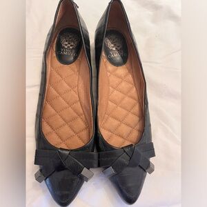 Vince Camuto leather flats. Size 8